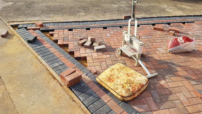 Block paving border